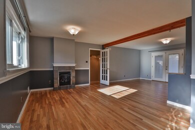 1588 Rudolph Dr, Bethlehem, PA 18018 - photo 5