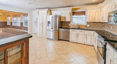 14480 Tailor Rd, Saint Robert, MO 65584 - photo 2