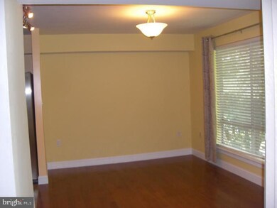 8427 Greenbelt Rd unit 201, Greenbelt, MD 20770 - photo 5