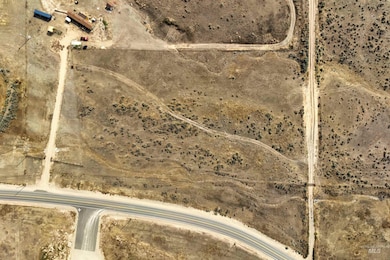 8829 E Blacks Creek Rd, Atlanta, ID 83716 - photo 7