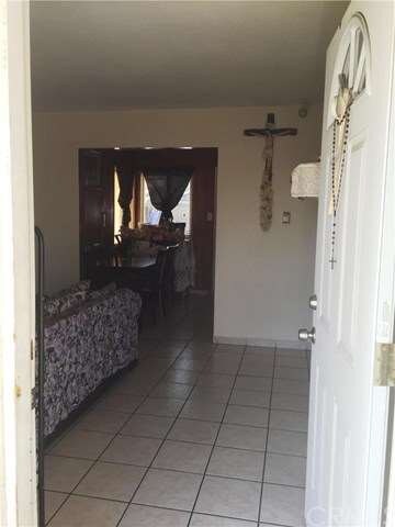 15735 Alwood - Front Entry