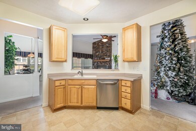 5493 Glenthorne Ct, Rosedale, MD 21237 - photo 7