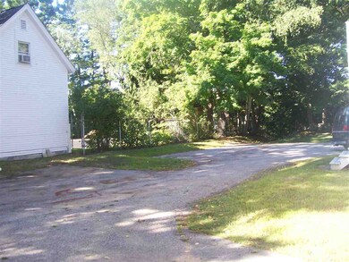 73 Charles St unit 5, Rochester, NH 03867 - photo 5