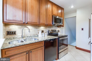 3509 S Stafford St unit A, Arlington, VA 22206 - photo 6