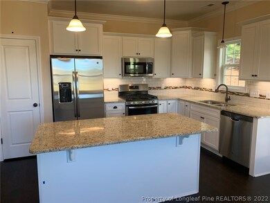 1164 Meadow Creek Rd, Fayetteville, NC 28304 - photo 5