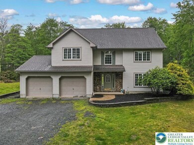 79 Delaware Dr, Jim Thorpe, PA 18229 - photo 2