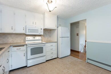 11 Twin Isles Rd, Londonderry, NH 03053 - photo 4