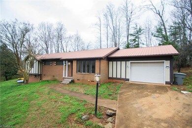 1930 Oak Dr, Asheboro, NC 27205 - photo 3