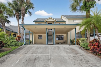 620 Yardarm Dr unit 10, Apollo Beach, FL 33572 - photo 4