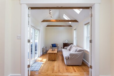 40 Cornwall St, Portsmouth, NH 03801 - photo 6