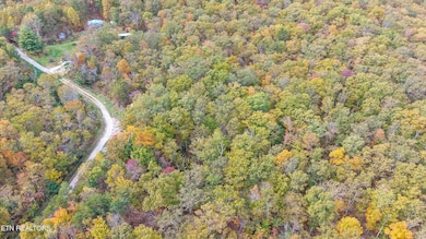 05-285 Raeanne Dr -06