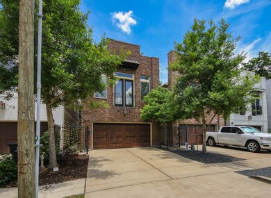 1034 Dunbar St, Houston, TX 77009 - photo 2