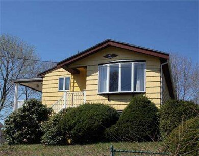 193 Pine Hill Cir, Waltham, MA 02451 - photo 3