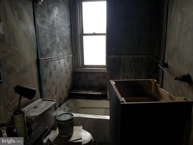 2839 Erdman Ave, Baltimore, MD 21213 - photo 7