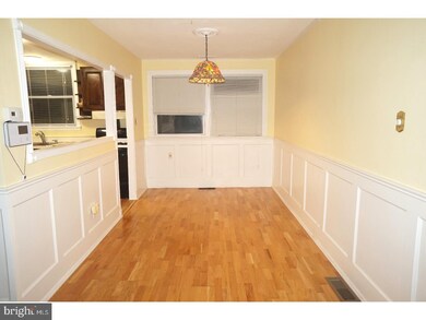 1305 Bradford Rd, Oreland, PA 19075 - photo 3