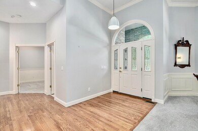 3325 E Manitoo St-8