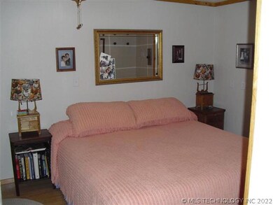 805 G St SW, Ardmore, OK 73401 - photo 7