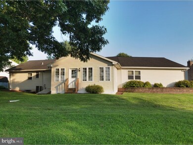 12 Grant Ct, Boyertown, PA 19512 - photo 4