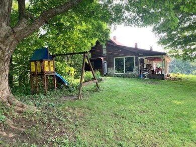 7811 S Sanes Rd, Connersville, IN 47331 - photo 2