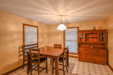 593 Wava Dr, Mount Washington, KY 40047 - photo 4