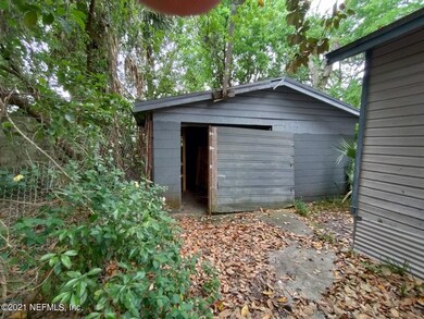 1156 E 14 St 32206 CB Garage