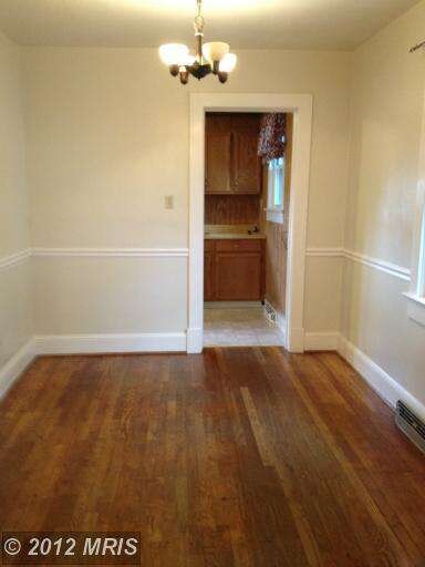 365 Crawford St, Strasburg, VA 22657 - photo 6