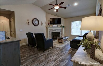 1527 Bridgeboro Ave, Springdale, AR 72764 - photo 7