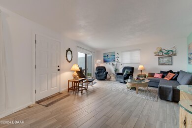 1404_N_Atlantic_Ave_Unit7_8404_HDR