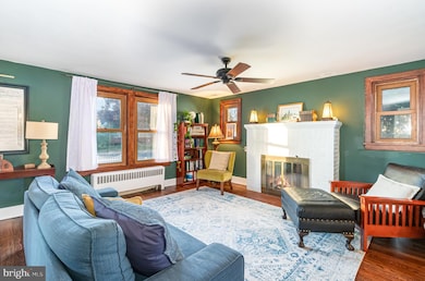 923 N College St, Carlisle, PA 17013 - photo 5