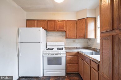 1605 Addison Rd S, District Heights, MD 20747 - photo 5