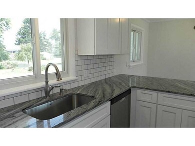 21 Marshall Ln, Middletown, RI 02842 - photo 5