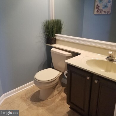 6112 Gothic Ln, Bowie, MD 20720 - photo 7