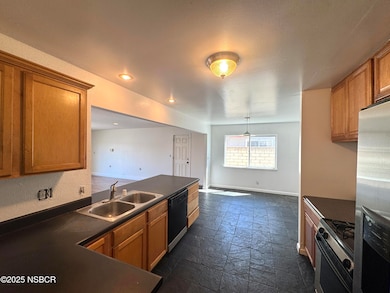 401 S R St, Lompoc, CA 93436 - photo 3