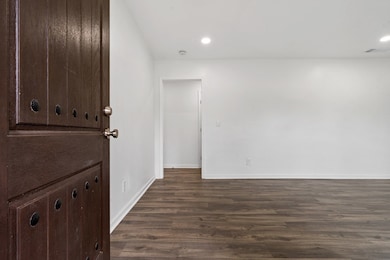 413 Floyd St, Sandersville, GA 31082 - photo 5