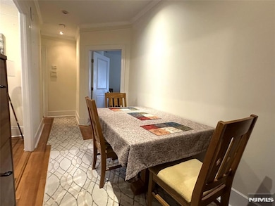 Tudor Hall unit J4, Englewood, NJ 07631 - photo 7