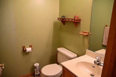 2202 Walnut Trail, Bushkill, PA 18324 - photo 7