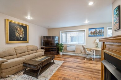 Sheridan Balmoral Apartments unit 206, Chicago, IL 60640 - photo 3