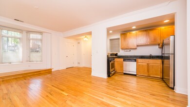 1443 N Mohawk St Unit 1 Chicago IL 60610