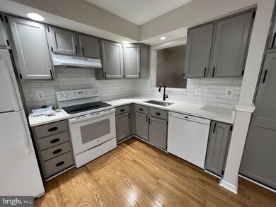 10682 Winfield Loop, Manassas, VA 20109 - photo 4