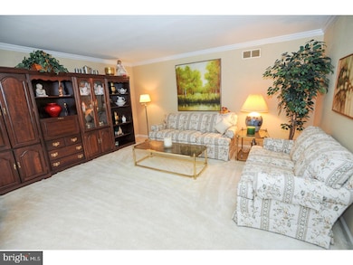 7 Braintree Common, Feasterville Trevose, PA 19053 - photo 3