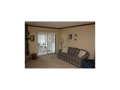 Living Room-L2.