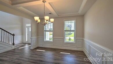 17 Thornberry Rd, Hendersonville, NC 28792 - photo 4