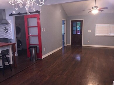 4323 Heite St, Houston, TX 77022 - photo 4