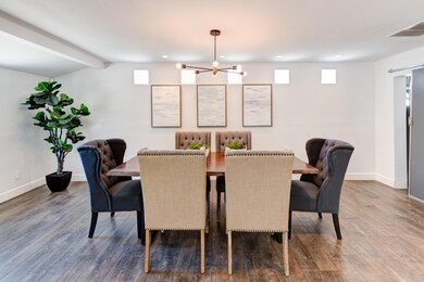 006_Dining Room