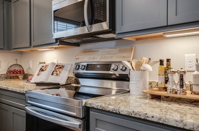 208 Republic St, Shelbyville, TN 37160 - photo 4