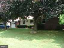 22128 Holiday Dr, Smithsburg, MD 21783 - photo 2