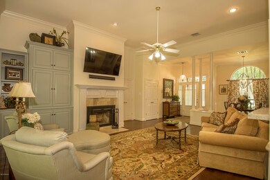 7_Living Room