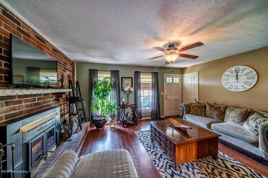 233 Shelley Ct, Mount Washington, KY 40047 - photo 5