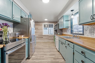 2008 E Nebraska Ave, Spokane, WA 99208 - photo 2