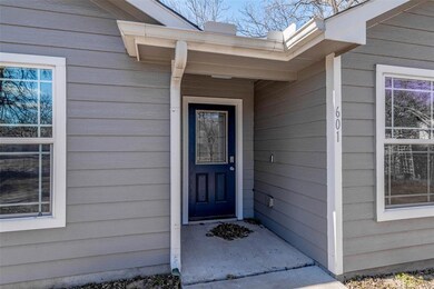 601 W 6th St, Bonham, TX 75418 - photo 3